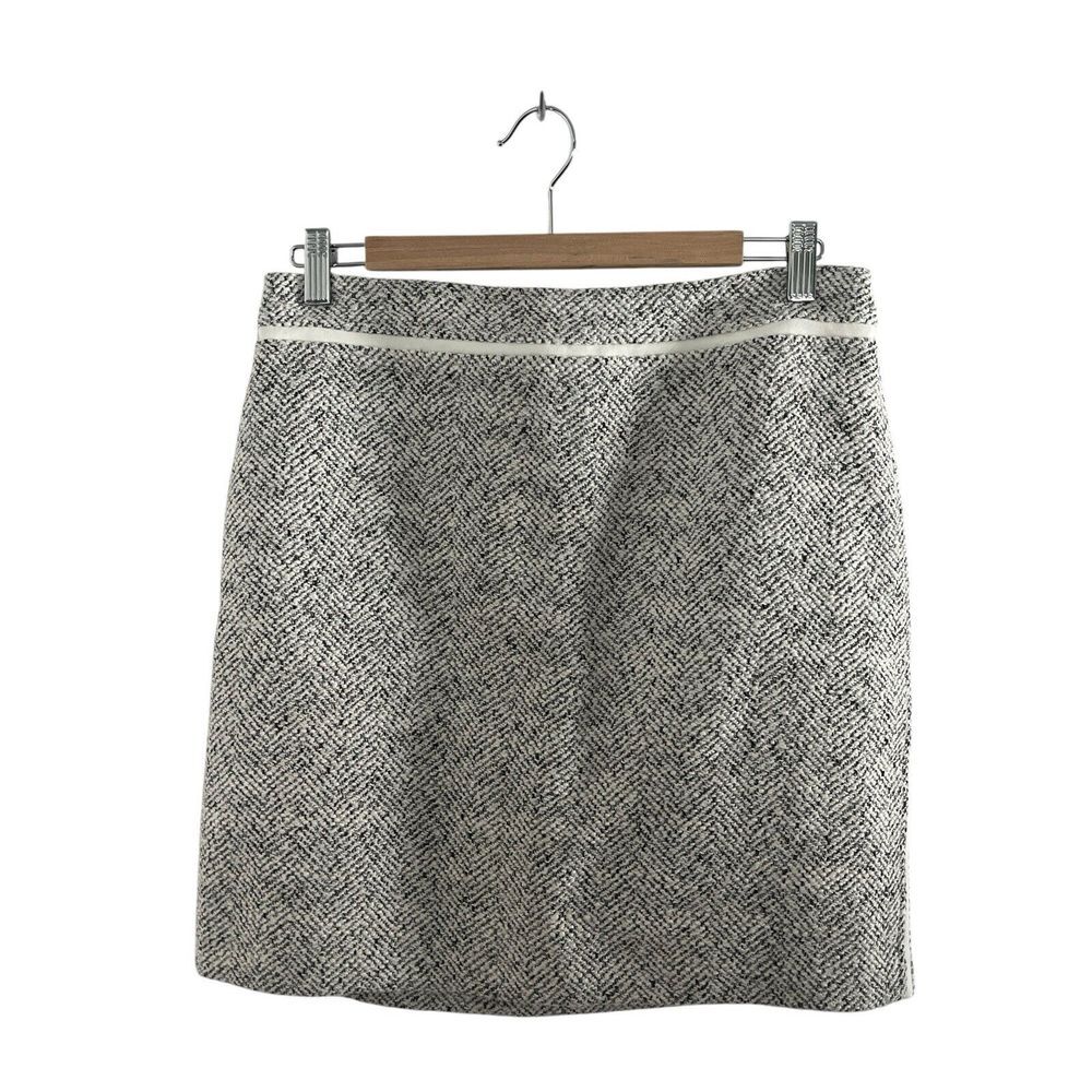White House Black Market Tweed Boot Skirt Gray Size 6‎ Ice Princess Pencil Skirt
